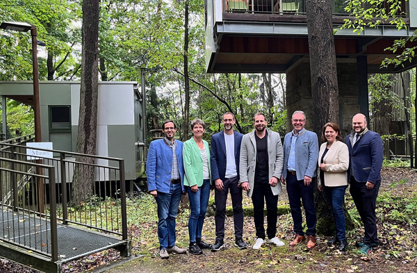 Baumhaus-Lodge wird Edelforst